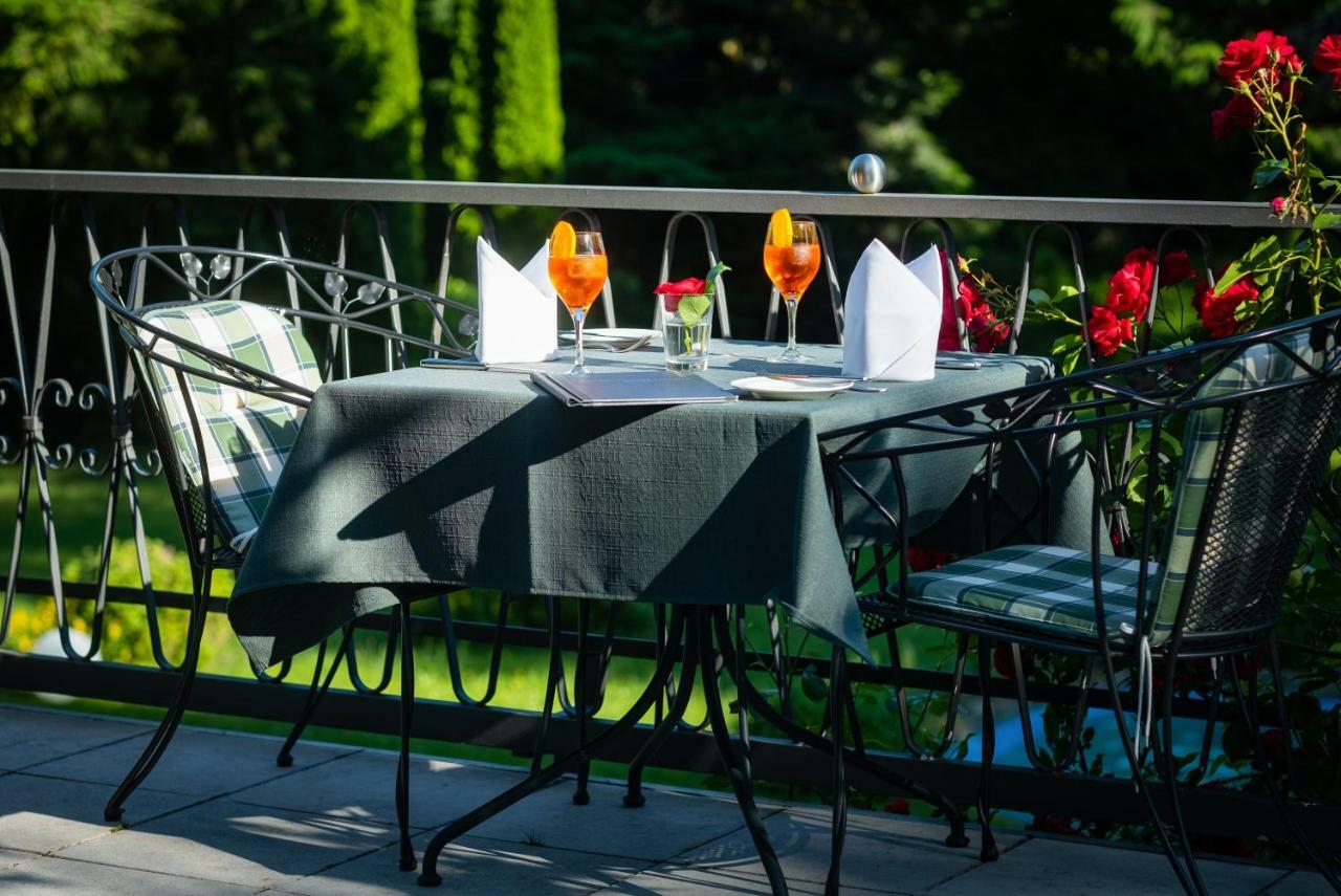 Parkhotel Am Taunus Oberursel Exterior foto